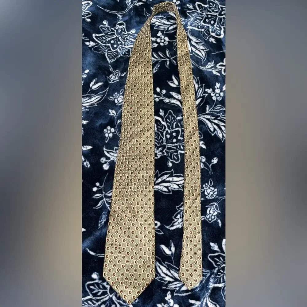 NWT! Charleston X Tie Rack Made in Italy 100% Silk Necktie Tie